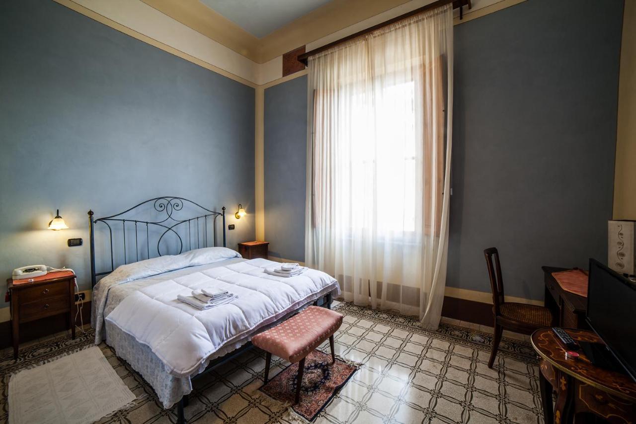 Villa Moorings Barga Eksteriør bilde
