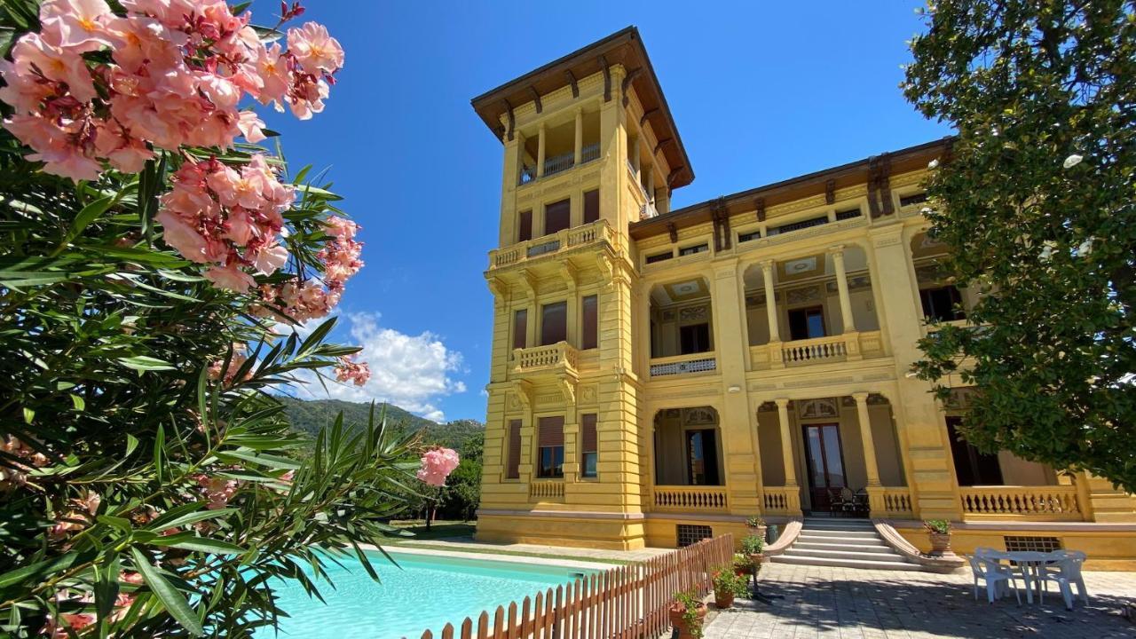 Villa Moorings Barga Eksteriør bilde