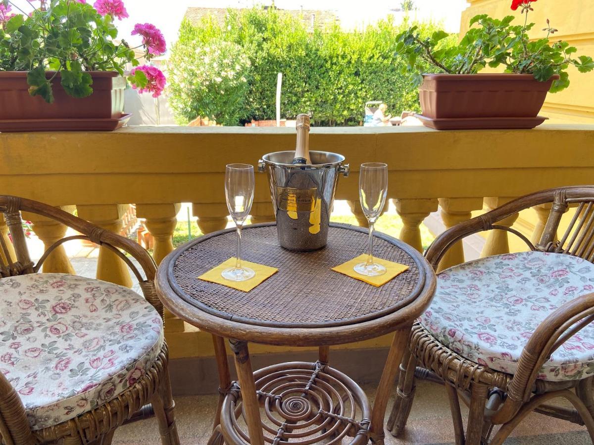 Villa Moorings Barga Eksteriør bilde