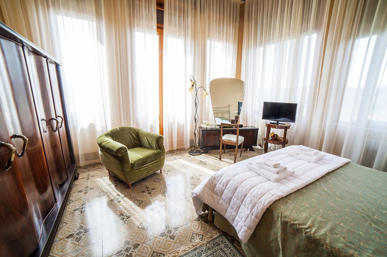 Villa Moorings Barga Eksteriør bilde